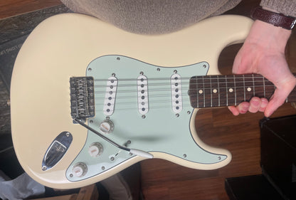 2024 Fender Vintera II 60’s Stratocaster-Olympic White (USED)