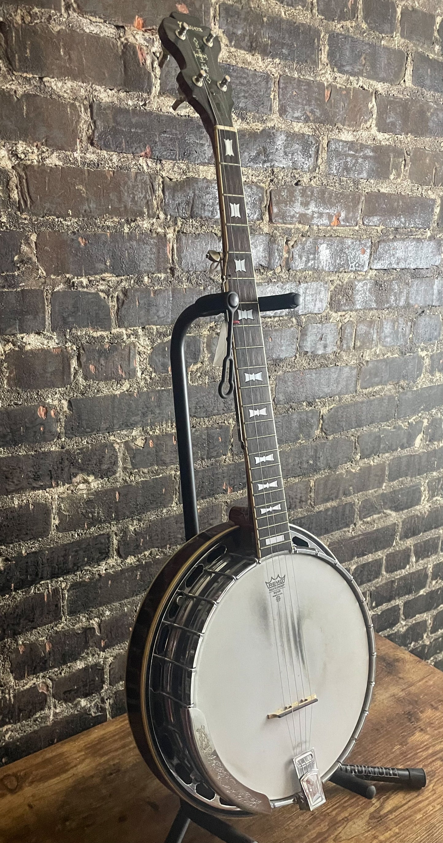 1970’s Univox 5-String Banjo (USED)