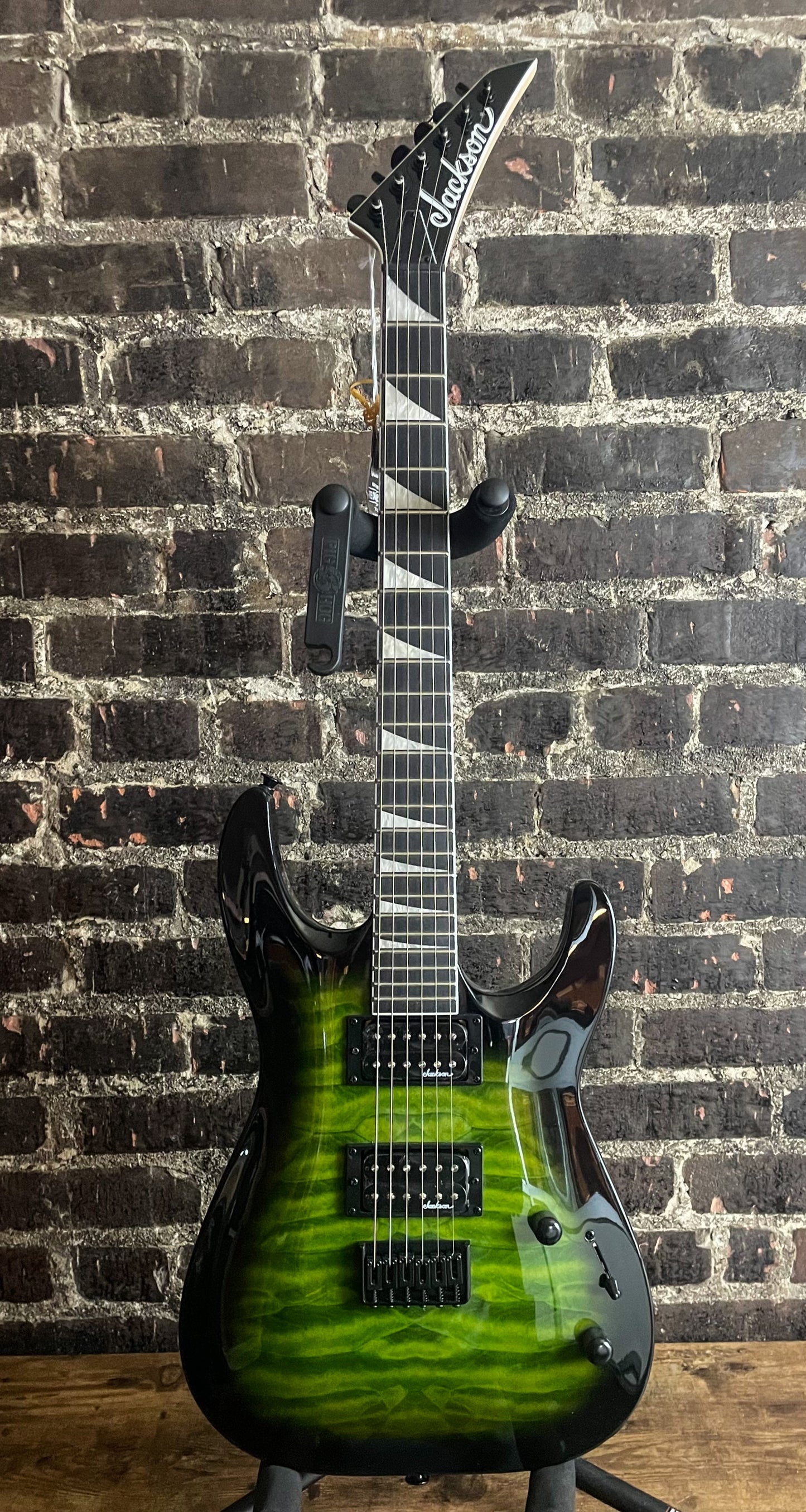 Jackson JS Series Dinky Arch Top JS32Q DKA HT Electric Guitar - Transparent Green Burst