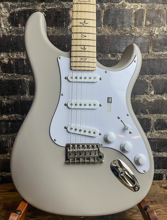 PRS Silver Sky - Satin Moc Sand with Maple Fingerboard