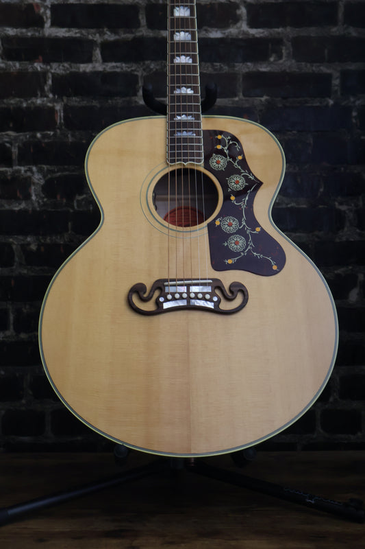 Gibson SJ-200 Original Acoustic-Electric Guitar Antique Natural