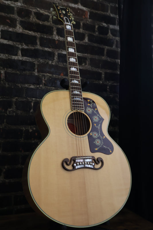 Gibson SJ-200 Original Acoustic-Electric Guitar Antique Natural