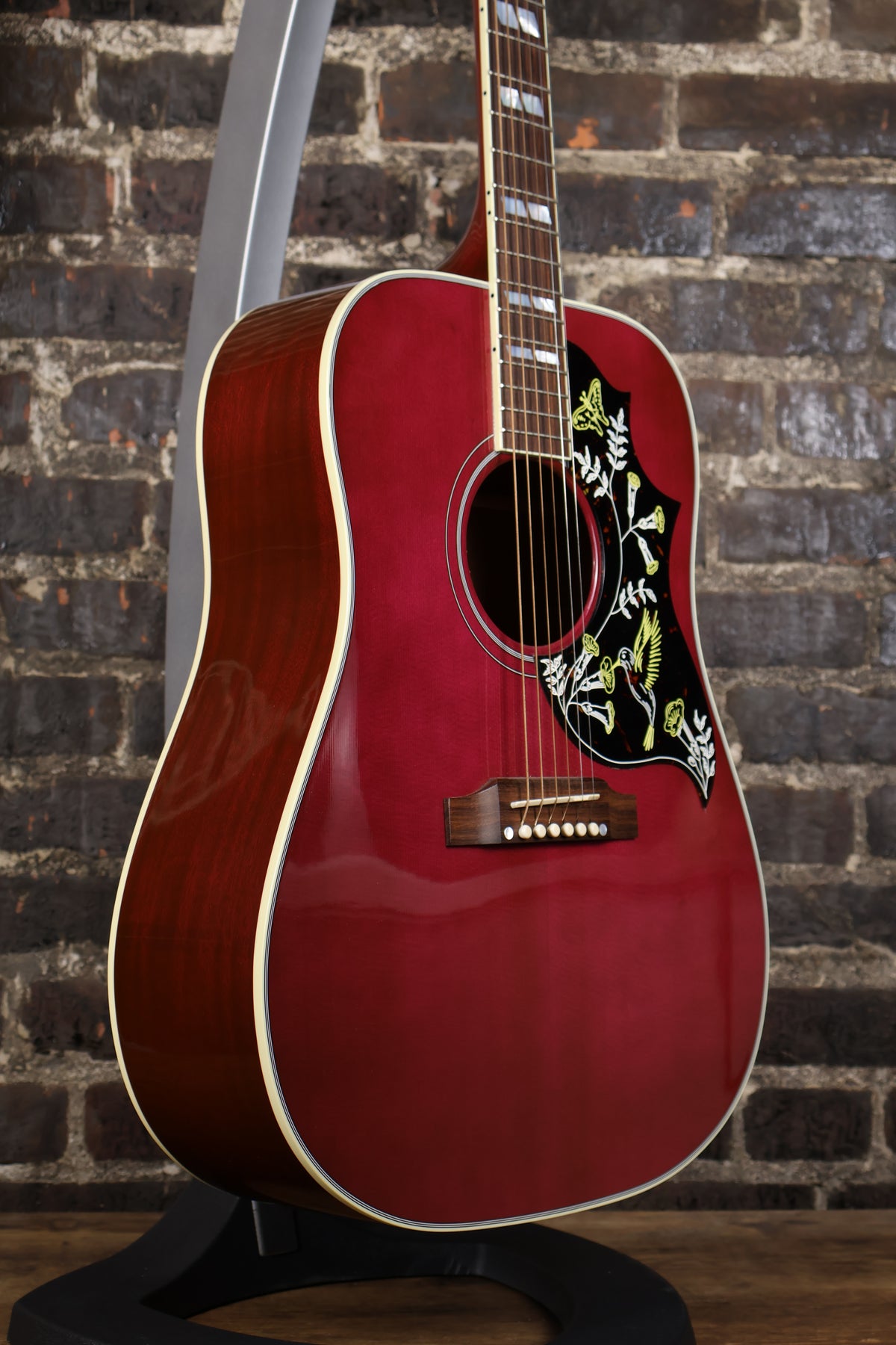 Gibson Hummingbird Standard, Wine Red, Exclusive