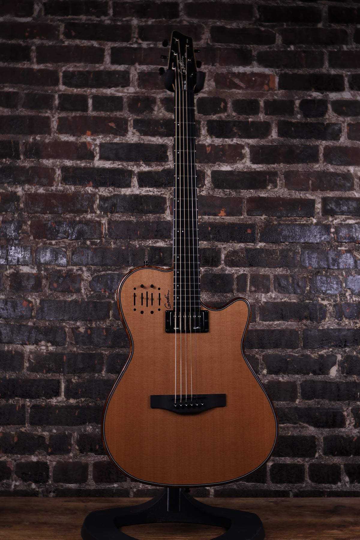GODIN A6 Ultra Deluxe Hybrid Guitar W/ BAG (USED)