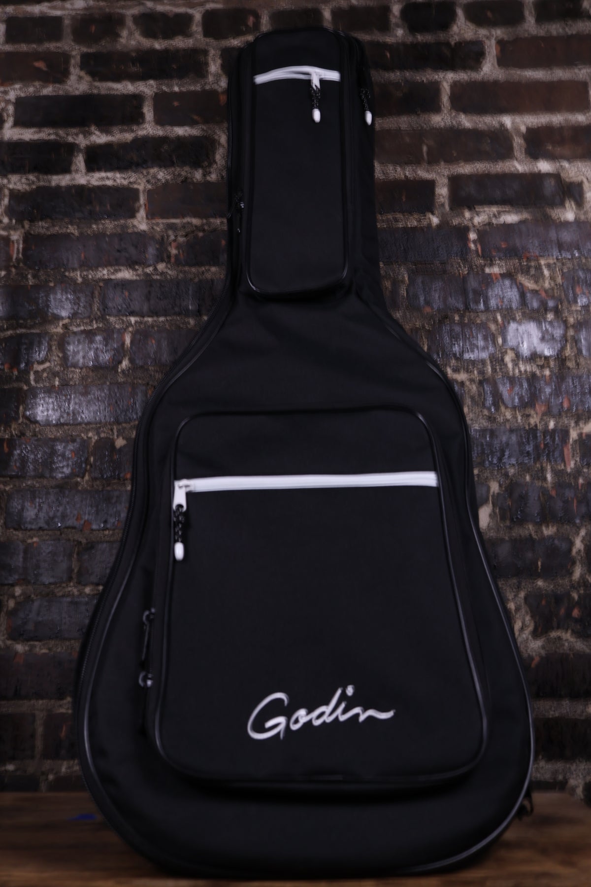 GODIN A6 Ultra Deluxe Hybrid Guitar W/ BAG (USED)