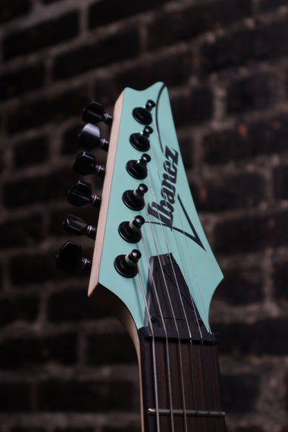 IBANEZ S561SFM Ibanez Standard S561 Electric Guitar - Sea Foam Green MatteSolidbody Electric Guitar with Meranti Body, Maple Neck, Rosewood Fretboard, 2 Single-coil Pickups, and 1 Humbucker - Sea Foam Green Matte