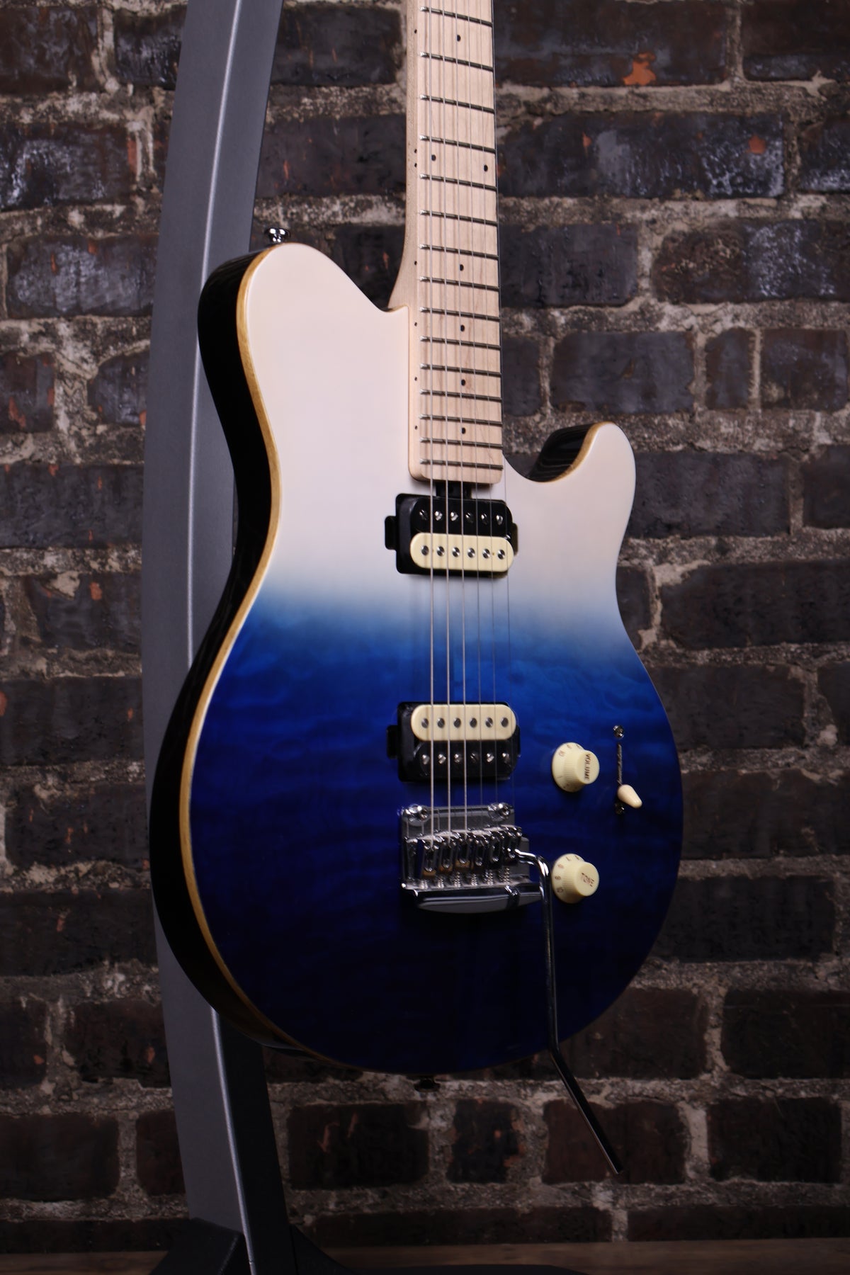 STERLING AX3QMSPBM1 Sterling By Music Man Axis Quilted Maple Electric Guitar - Spectrum Blue