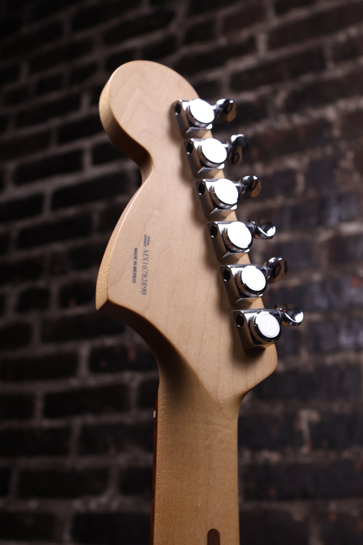 Fender Deluxe Roadhouse Stratocaster PF Mystic Ice Blue w/Gig Bag (USED)