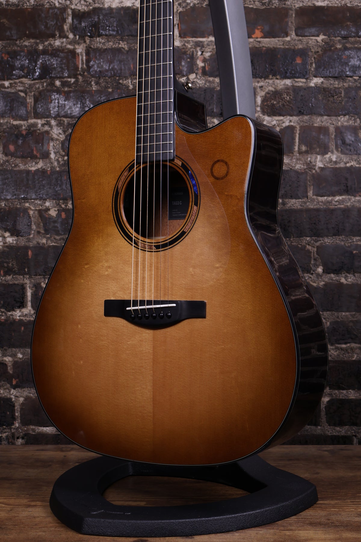 Yamaha TAG3 C TransAcoustic Dreadnought Cutaway Acoustic-Electric Guitar Sand Burst