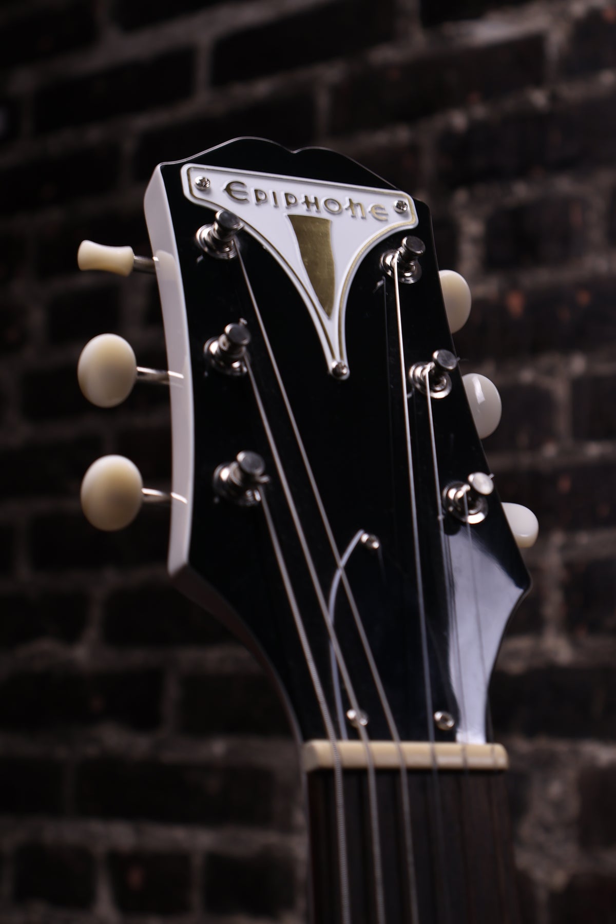 Epiphone Crestwood Custom (Tremotone) Electric Guitar - Polaris White (B-Stock)