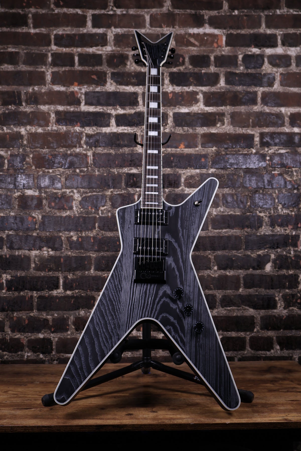 Dean Custom Run #16 ML Electric Guitar Sandblasted Grey (USED)