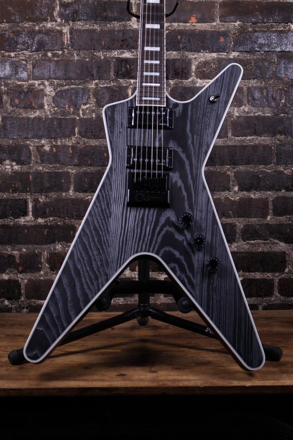 Dean Custom Run #16 ML Electric Guitar Sandblasted Grey (USED)