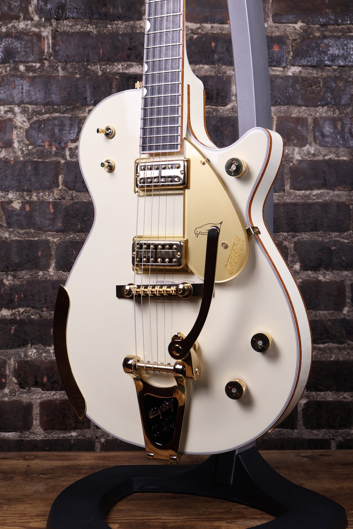 Gretsch G6134T-58 Vintage Select '58 Penguin With Bigsby Hollowbody Electric Guitar White (USED)