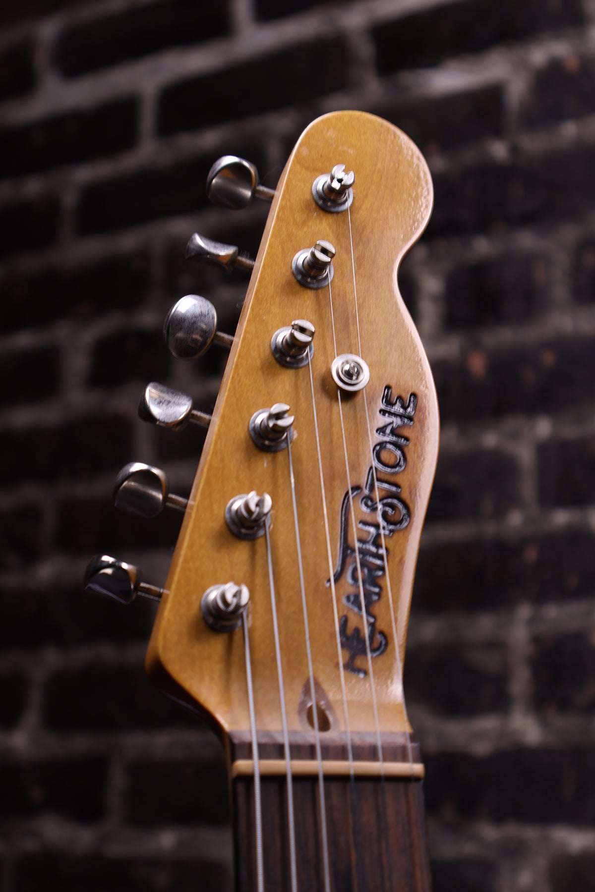 Hearthstone VTC VTC Electric Guitar One Piece Ash Body Compound Maple Neck (USED)