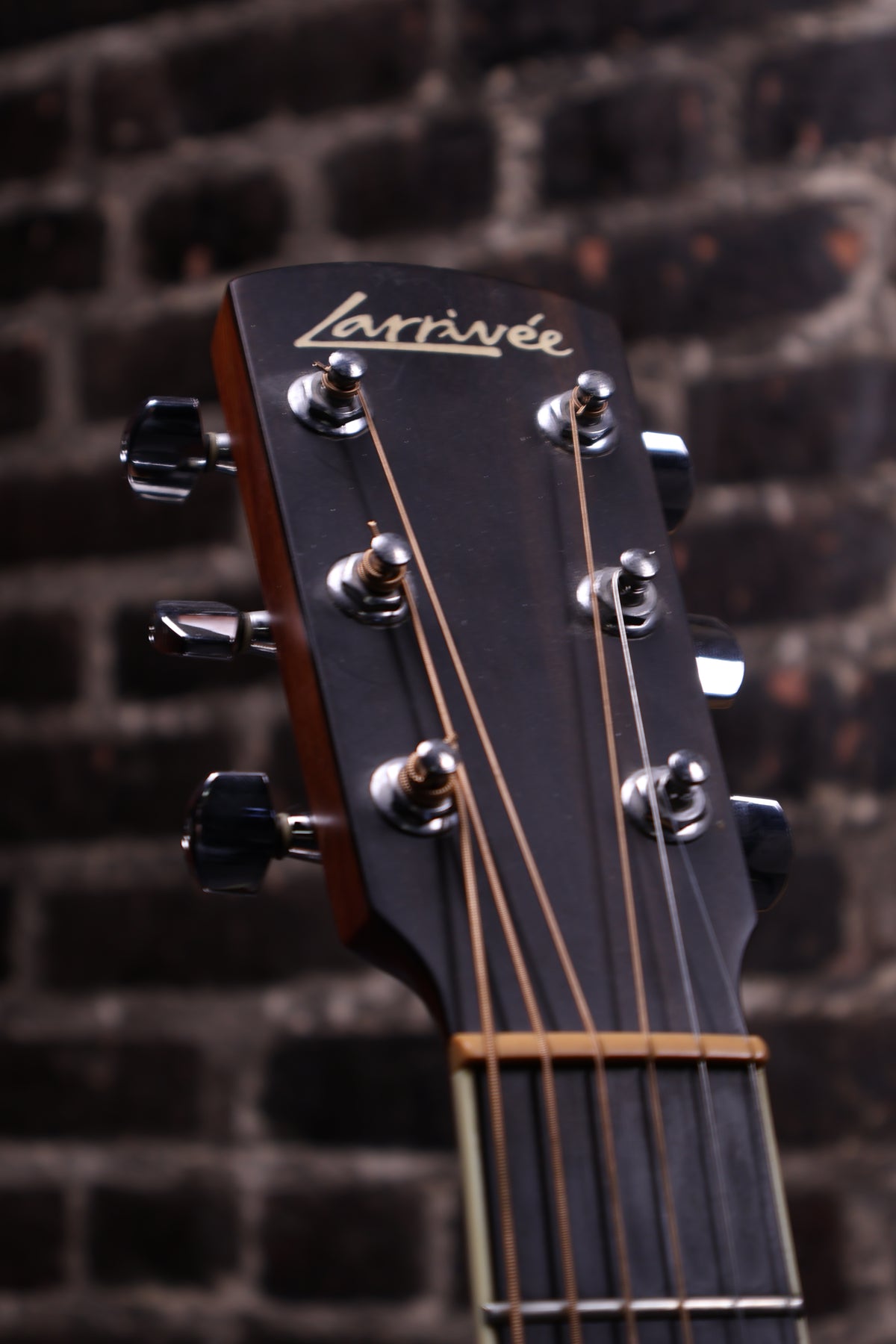 Larrivee O-01 Parlor Sized Acoustic Guitar (USED)
