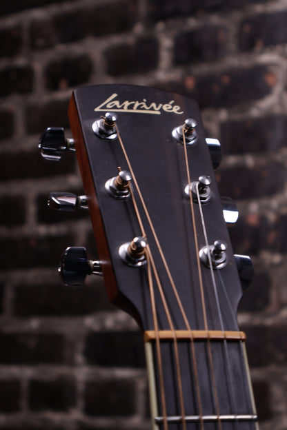 Larrivee O-01 Parlor Sized Acoustic Guitar (USED)