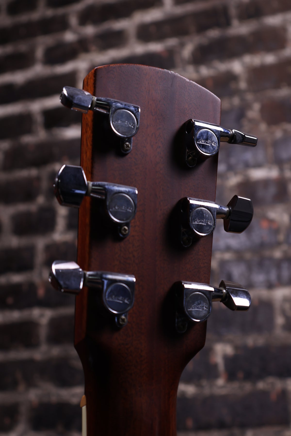 Larrivee O-01 Parlor Sized Acoustic Guitar (USED)