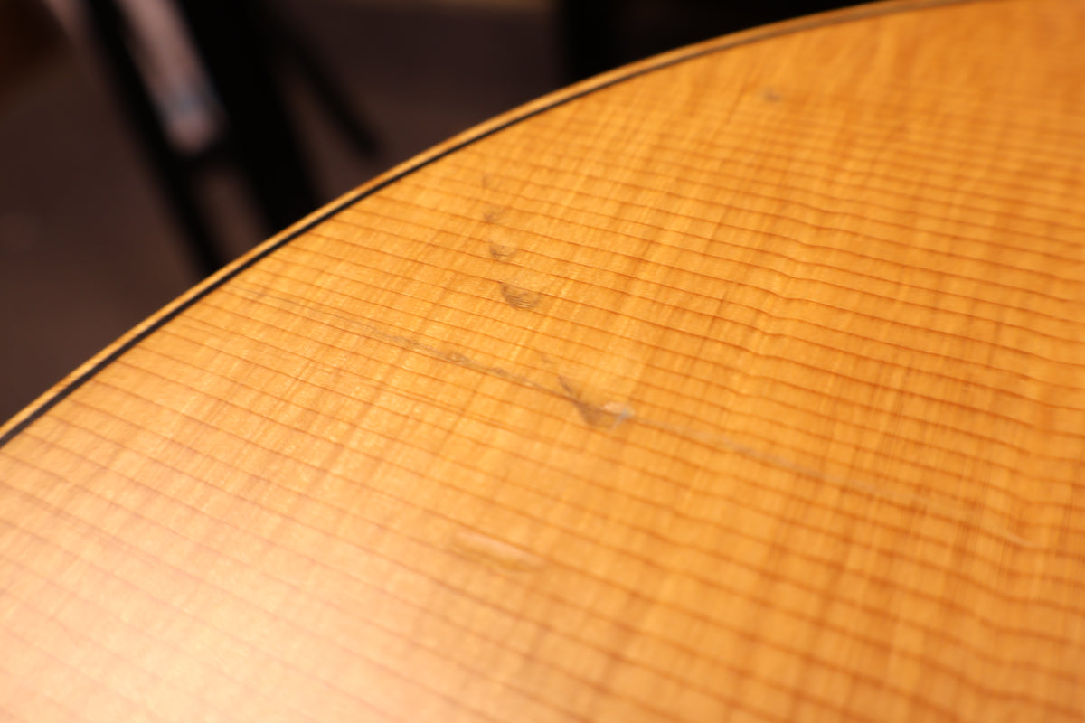 Larrivee O-01 Parlor Sized Acoustic Guitar (USED)