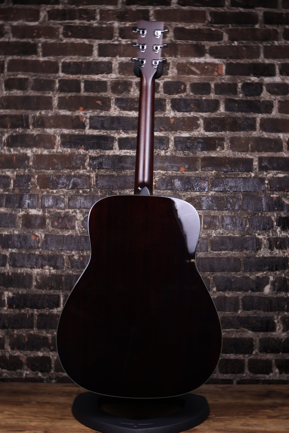 Yamaha TAG1E Element TransAcoustic Dreadnought Acoustic-Electric Guitar - Translucent Black