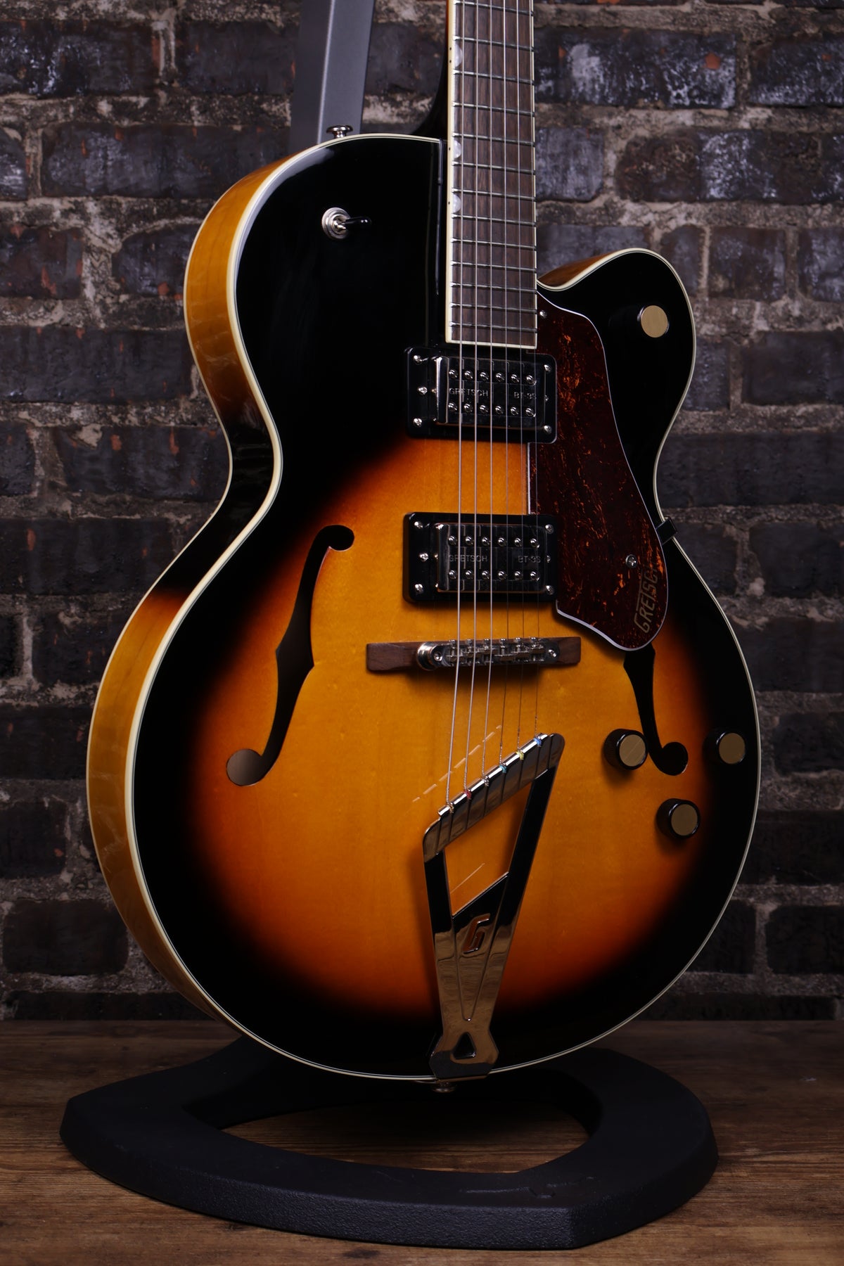 Gretsch Electric Guitar G2420 Streamliner™ Hollow Body with Chromatic II Tailpiece (USED)