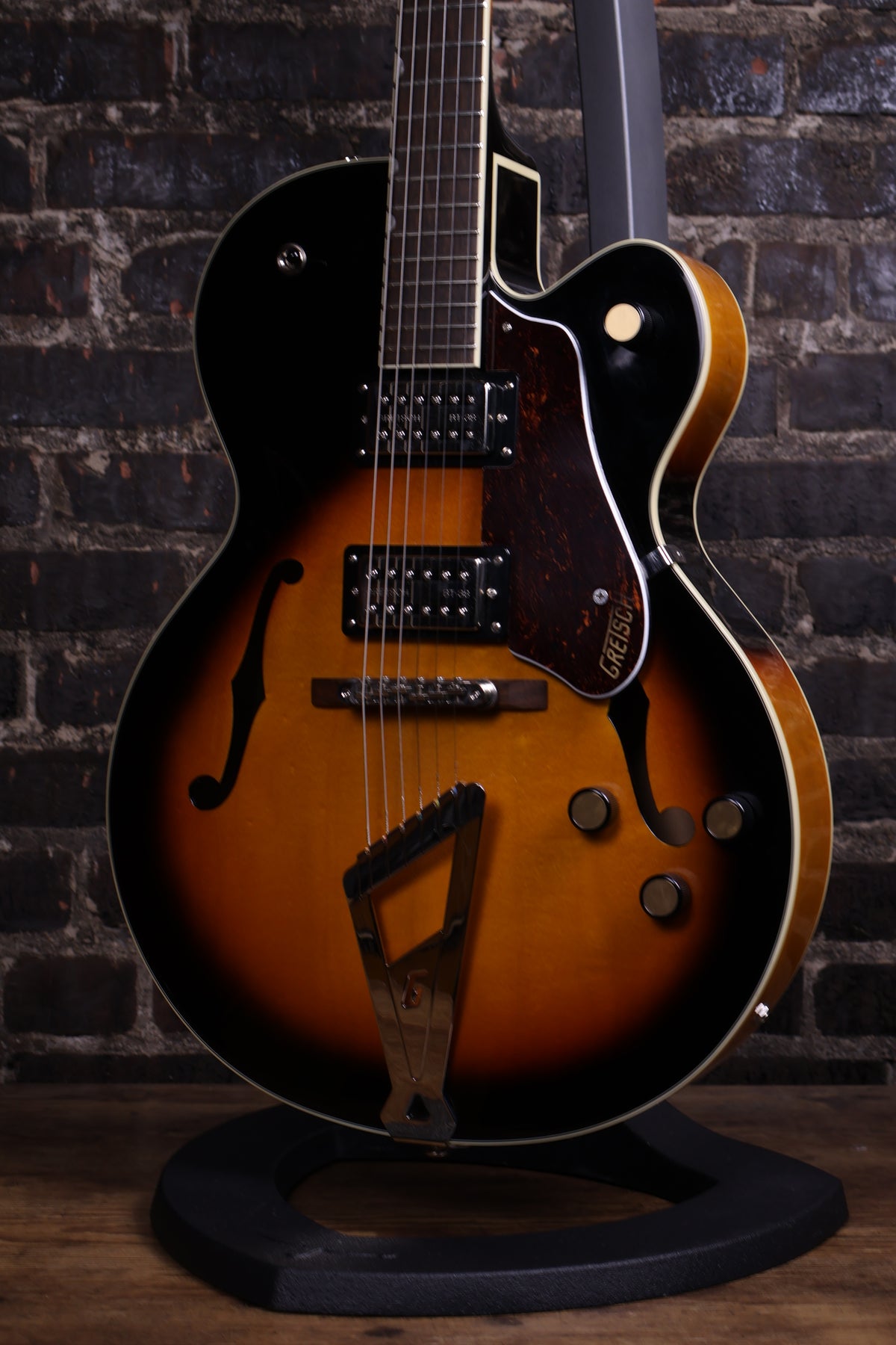 Gretsch Electric Guitar G2420 Streamliner™ Hollow Body with Chromatic II Tailpiece (USED)