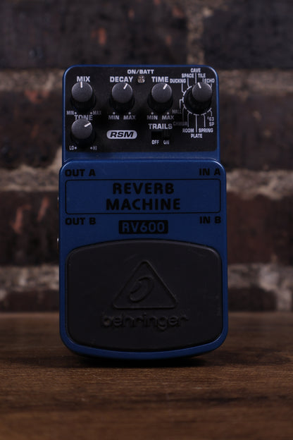 Behringer RV600 Ultimate Reverb Modeling Effects Pedal (USED)