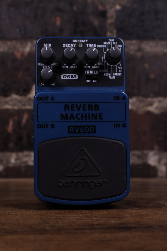 Behringer RV600 Ultimate Reverb Modeling Effects Pedal (USED)