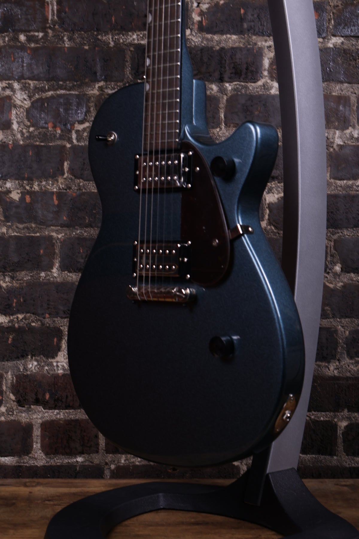 GRETSCH 2805400568 G2210 Streamliner™ Junior Jet™ Club, Laurel Fingerboard, Gunmetal