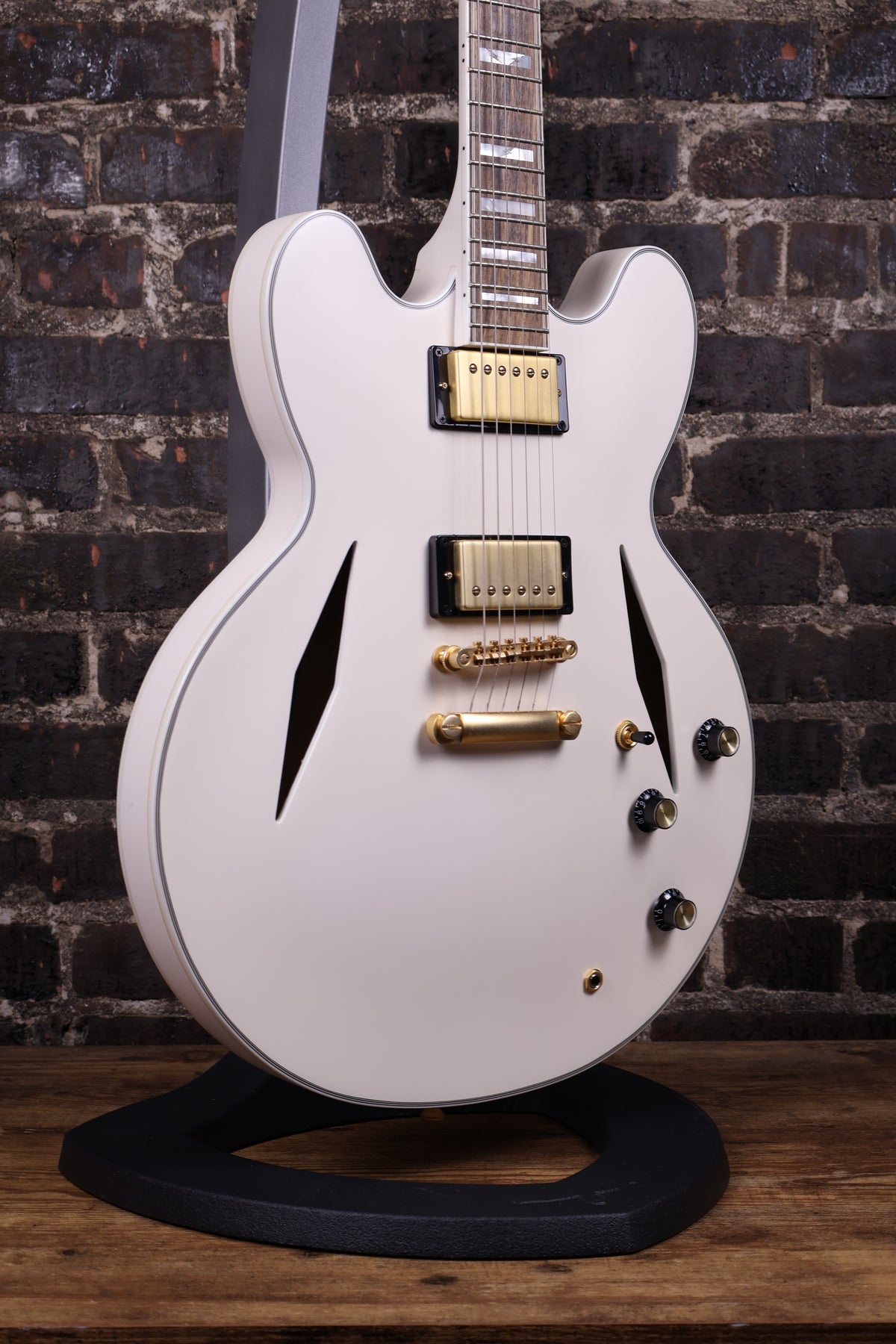 Epiphone Emily Wolfe Sheraton White Hollow Body Electric Guitar (USED)