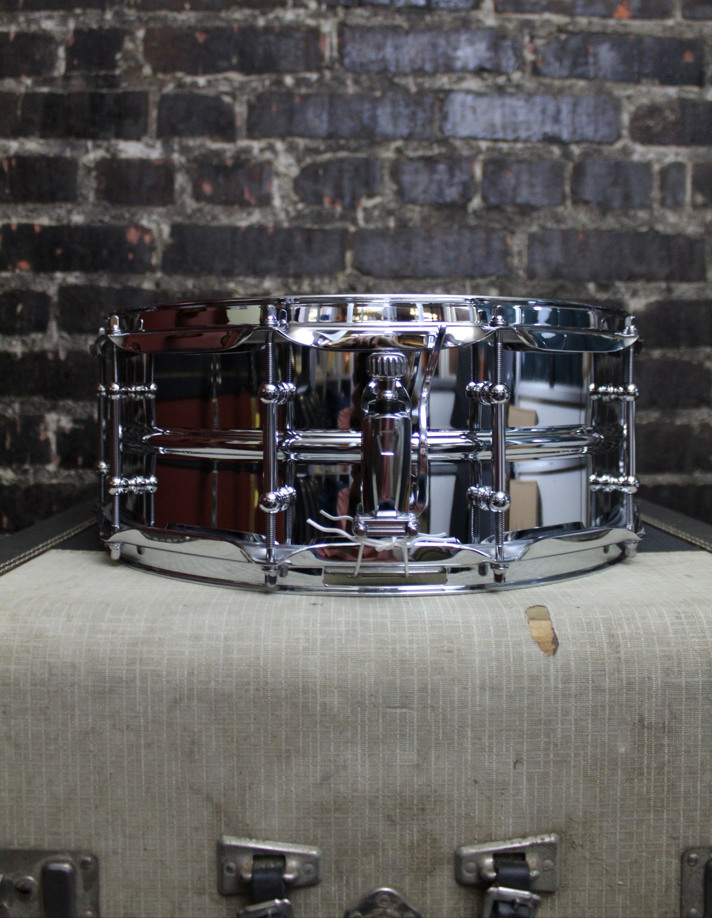 Ludwig Supralite Snare Drum - 6.5 inches x 14 inches, Polished