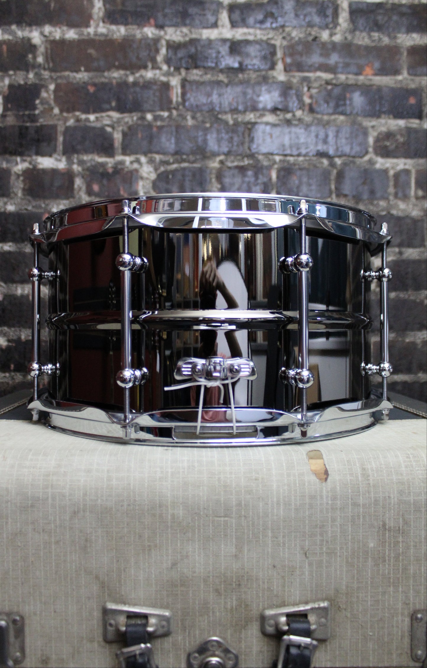 Ludwig Universal Brass Snare Drum - 7 inches x 13 inches, Polished