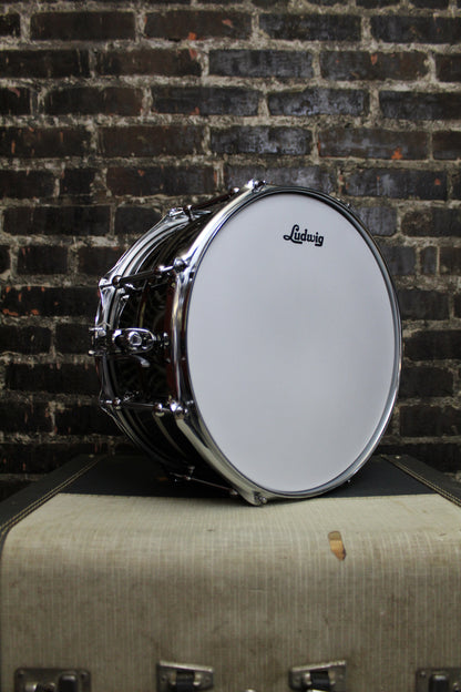 Ludwig Universal Brass Snare Drum - 7 inches x 13 inches, Polished
