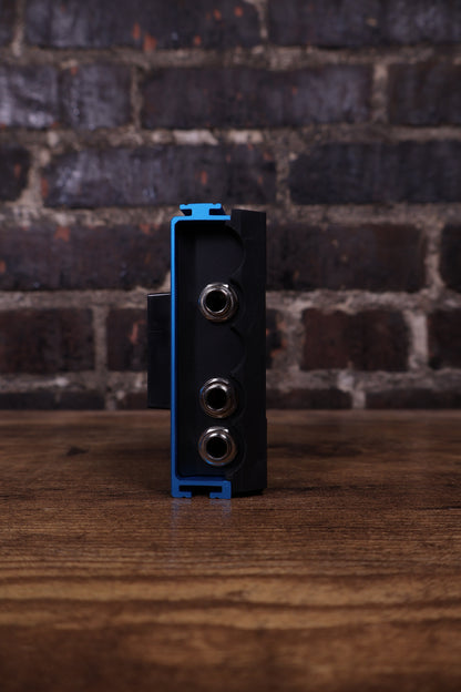 BOSS AB2 2-Way Selector Pedal with 1-Click Operation and Silent Switching