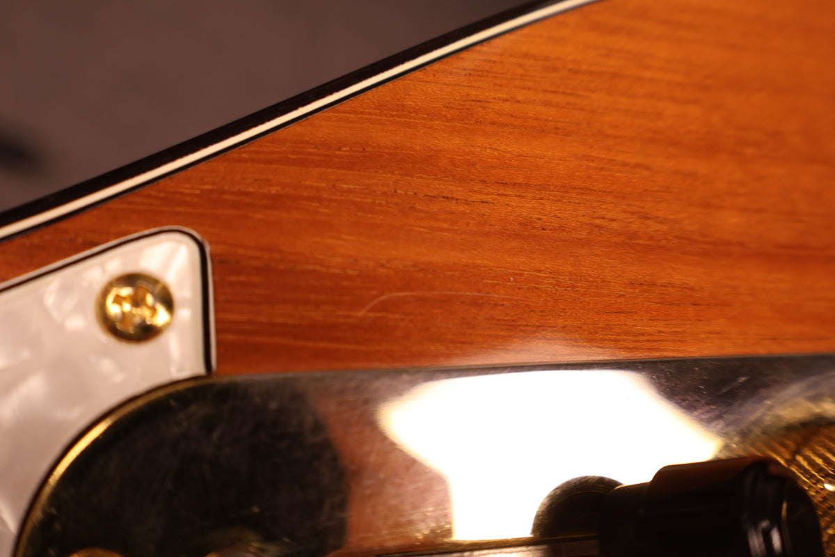 WALLACE TSCHAM Electric Guitar (USED)