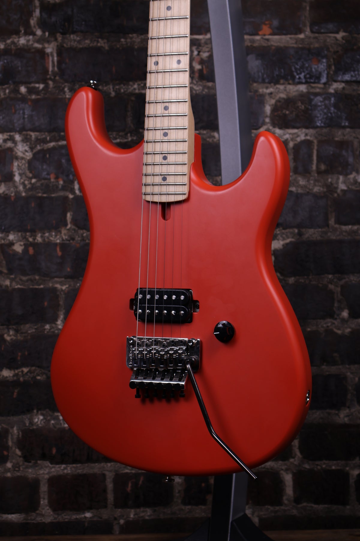 Kramer The 84 Electric Guitar Eruption Red Satin