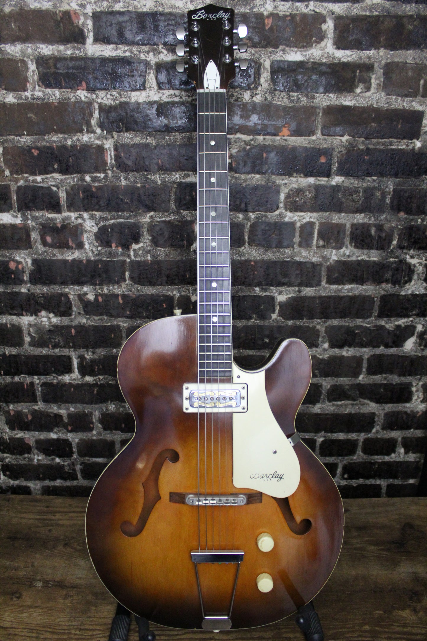 Barclay Hollowbody (USED - 1967)