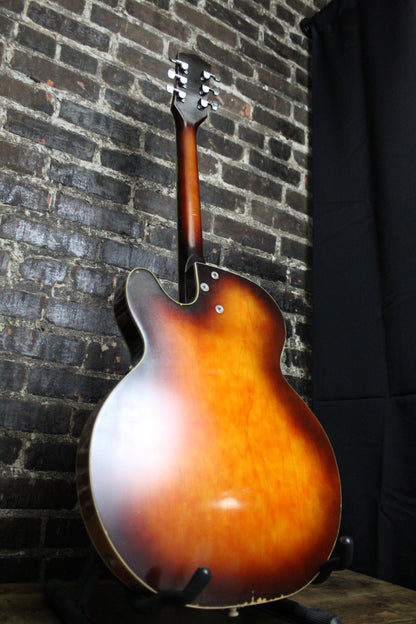 Barclay Hollowbody (USED - 1967)