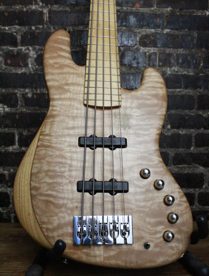 Devon J5 Modern