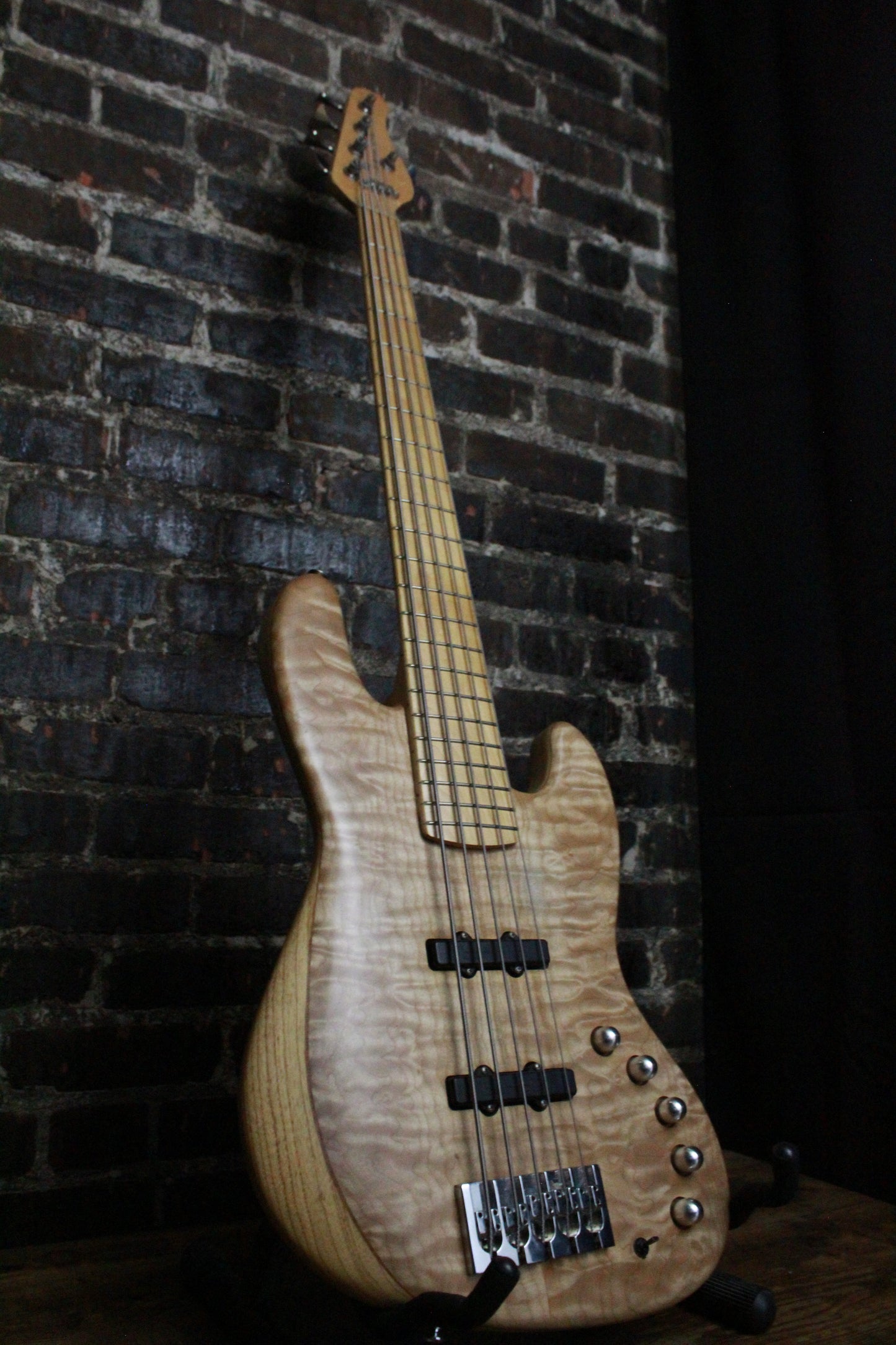 Devon J5 Modern