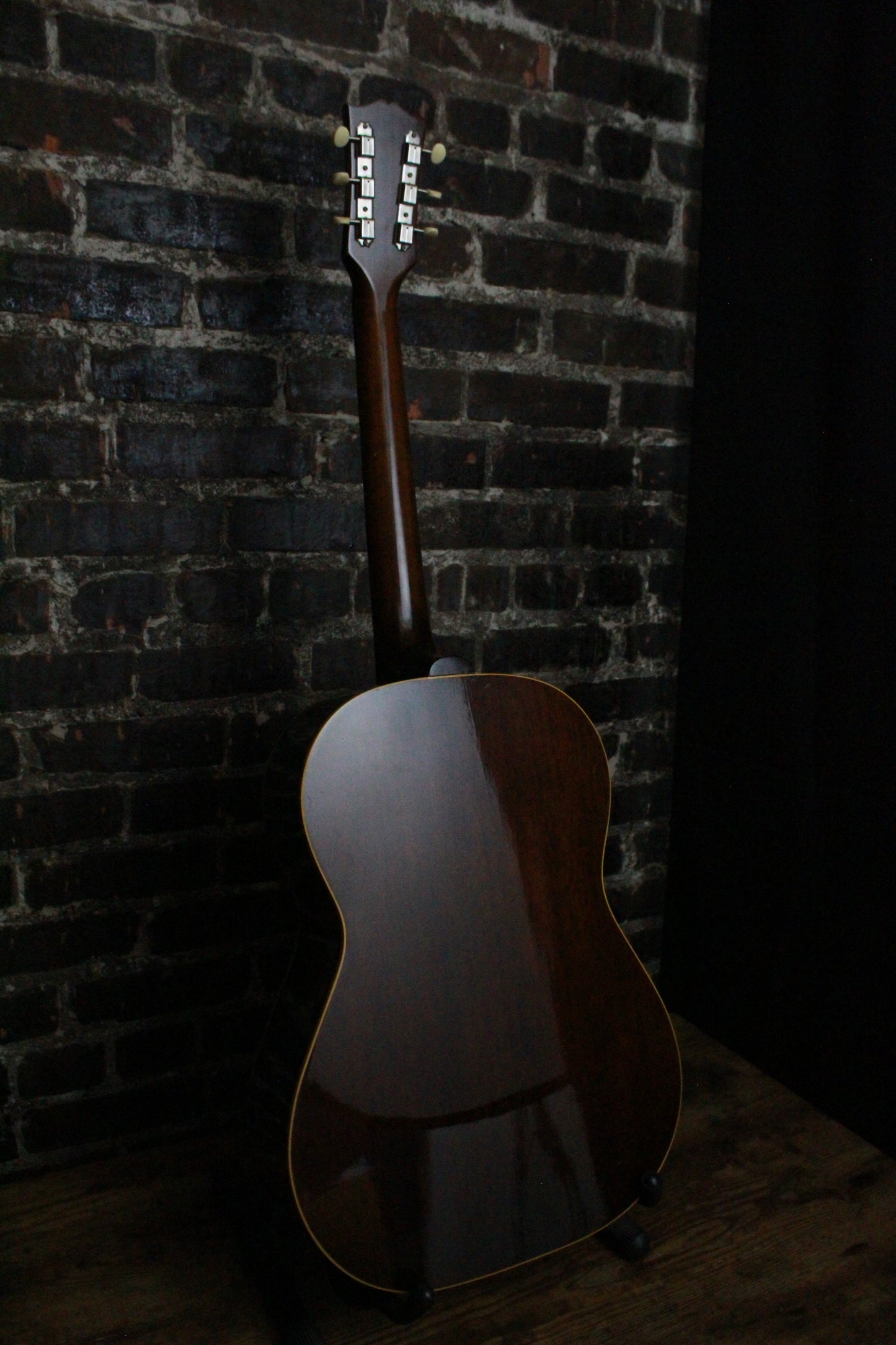 1954 Gibson LG-2