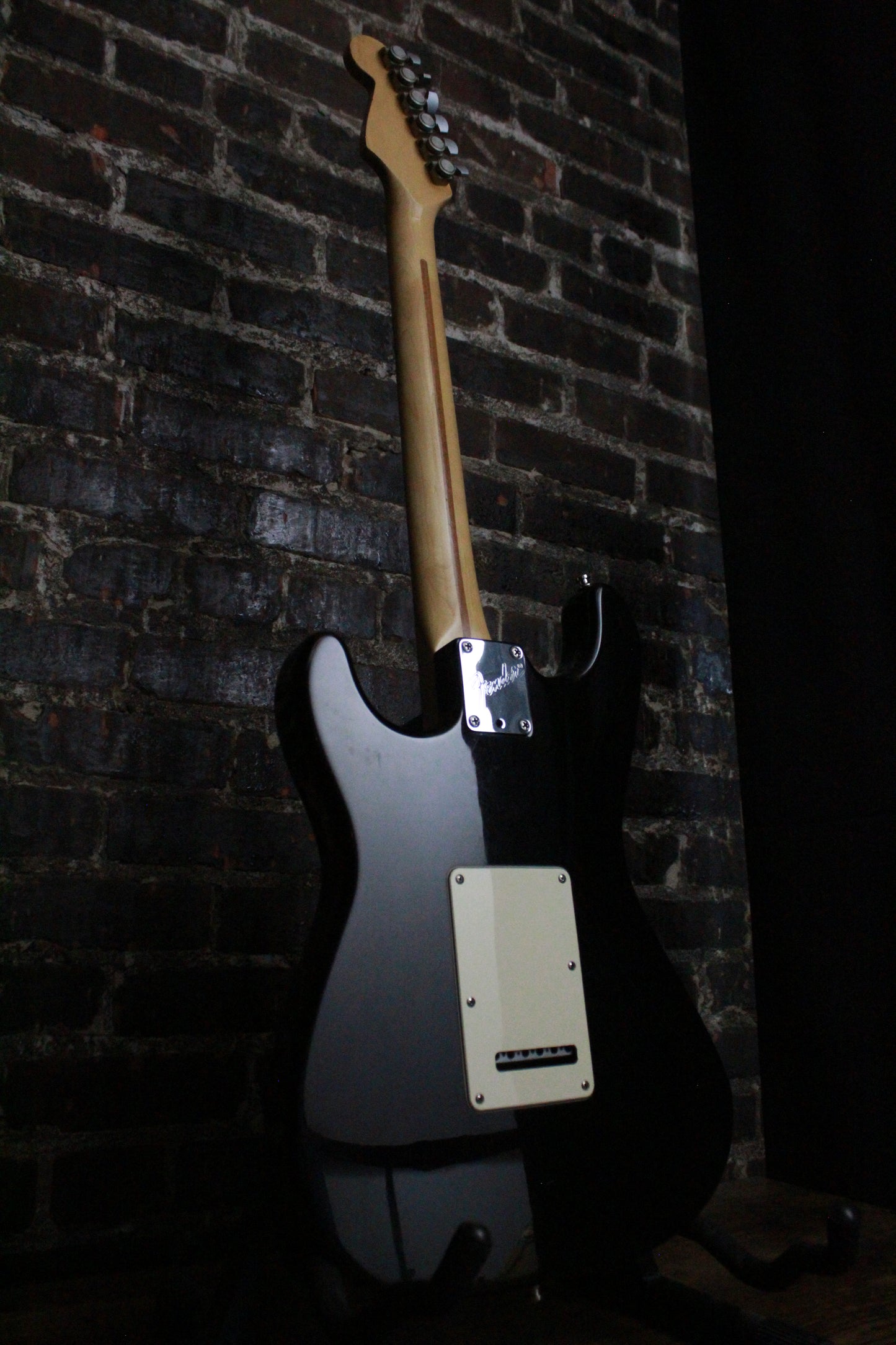 1980s Fender Stratocaster Plus (USED)