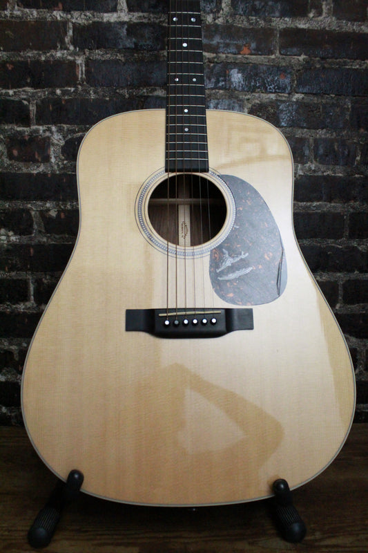 Martin D16E (USED)
