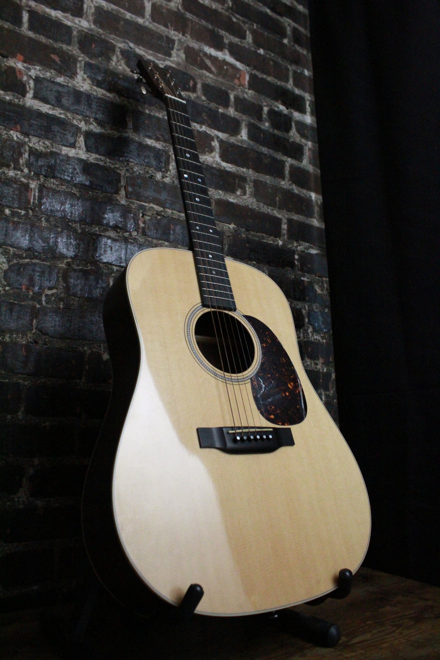 Martin D16E (USED)