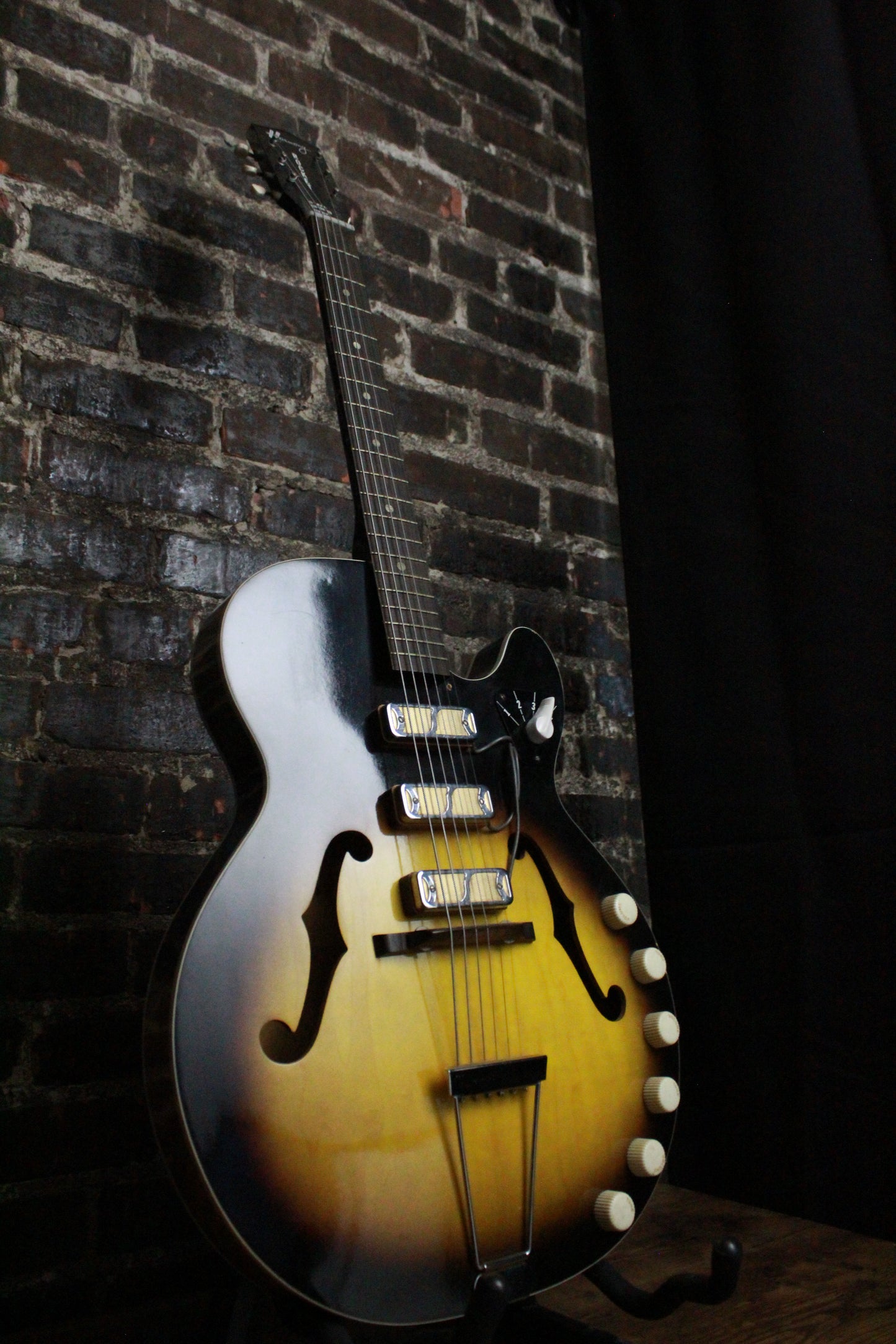 1960s Harmony Rocket H59 Goldfoil (USED)