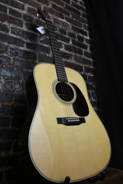 Martin Super HD-28
