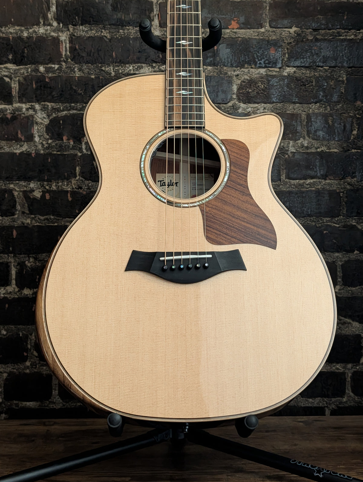 Taylor 814ce Cocobolo Grand Auditorium Acoustic-Electric Guitar (USED)