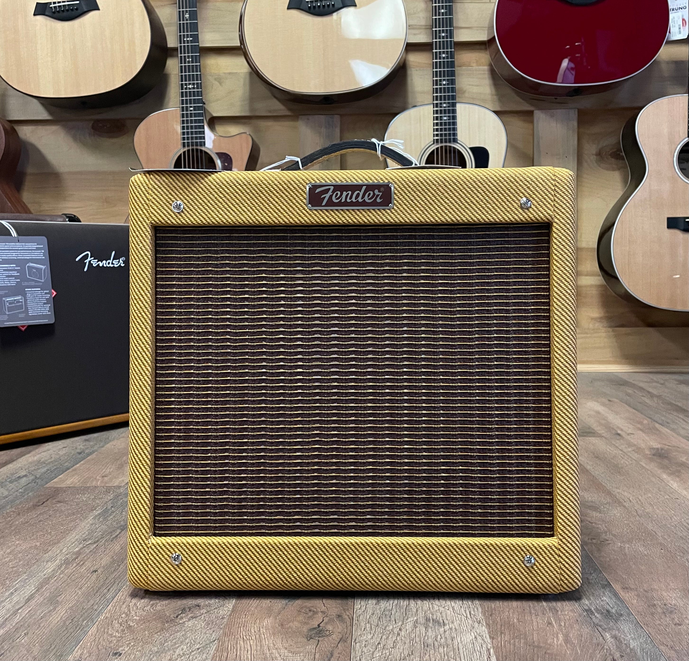 Fender Pro Junior IV 15-Watt 1x10" Guitar Combo (NEW) – Allen Music Shop