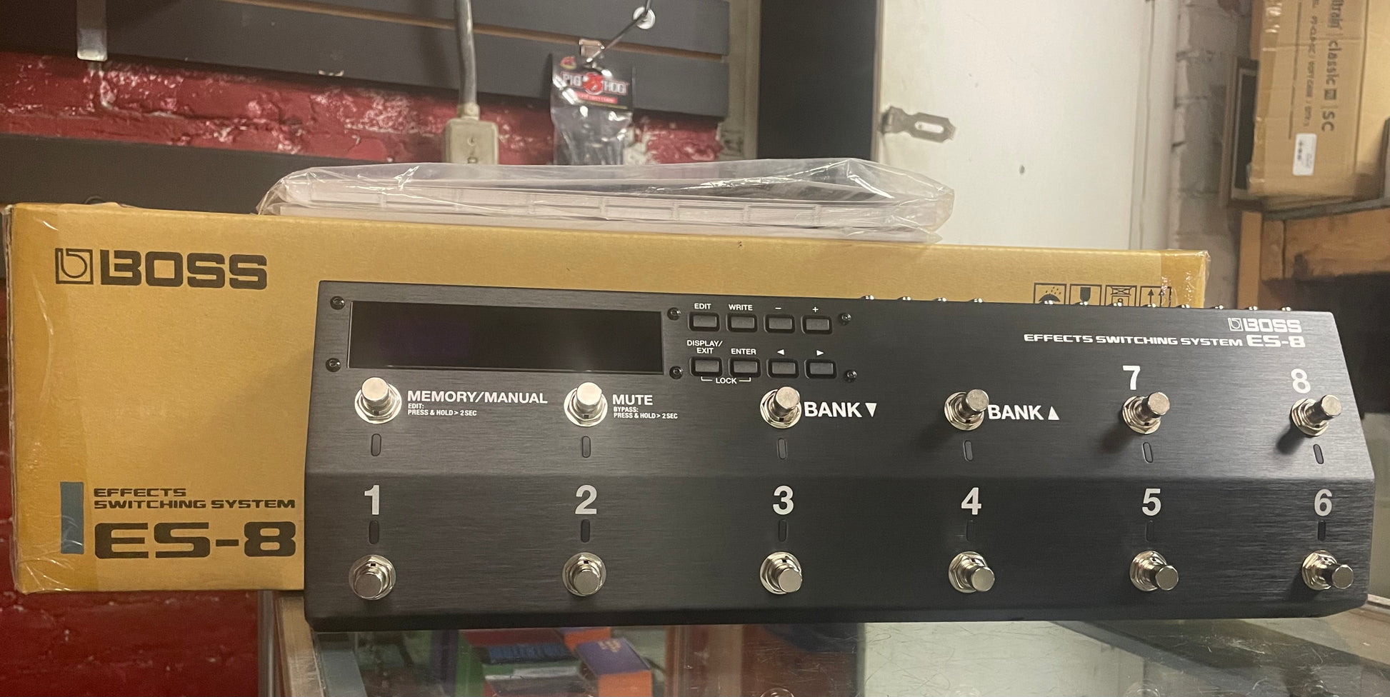 Boss ES-8 Effects Switching System (NEW) – Allen Music Shop