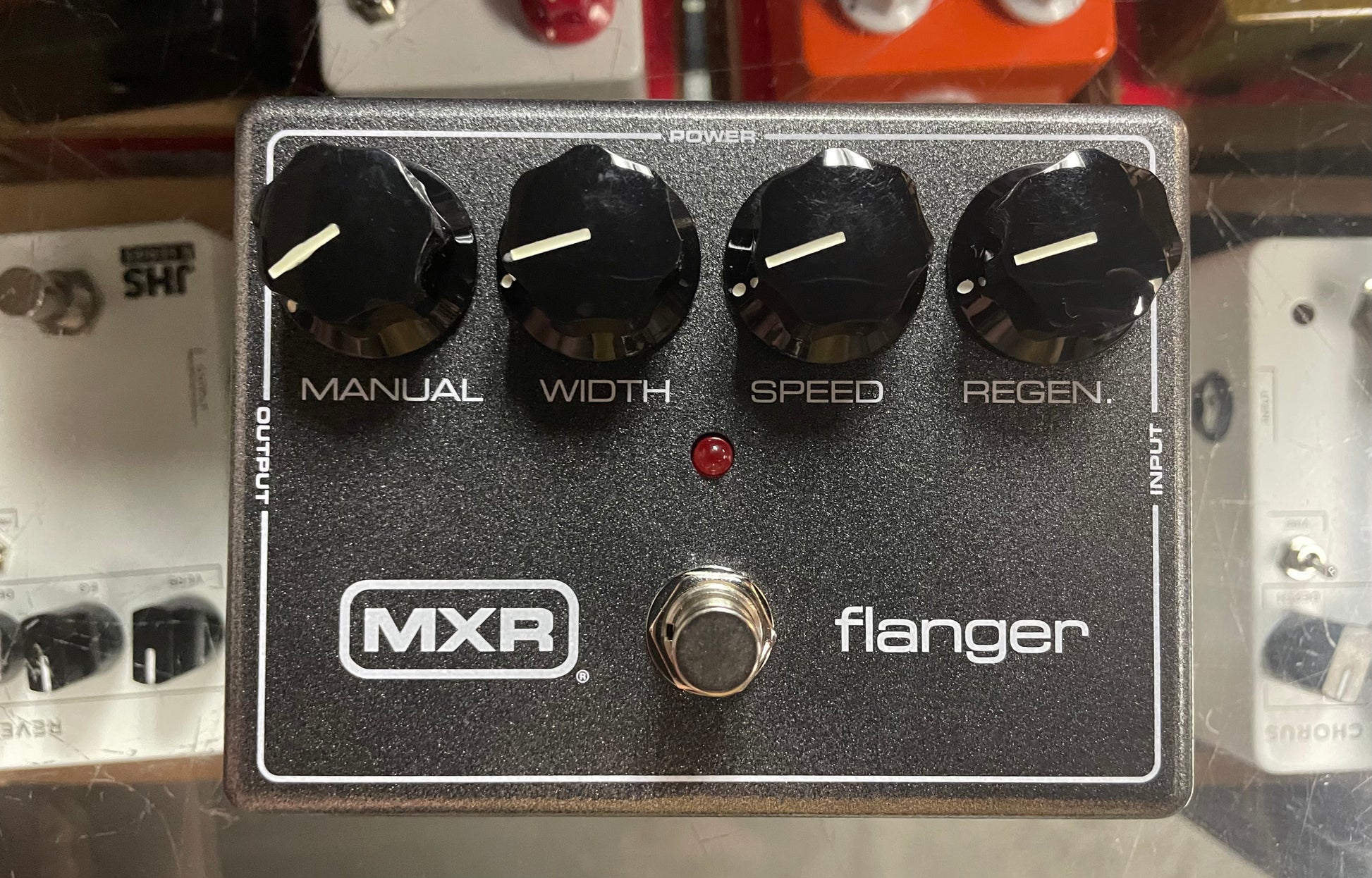 MXR M-117R Flanger (NEW) – Allen Music Shop