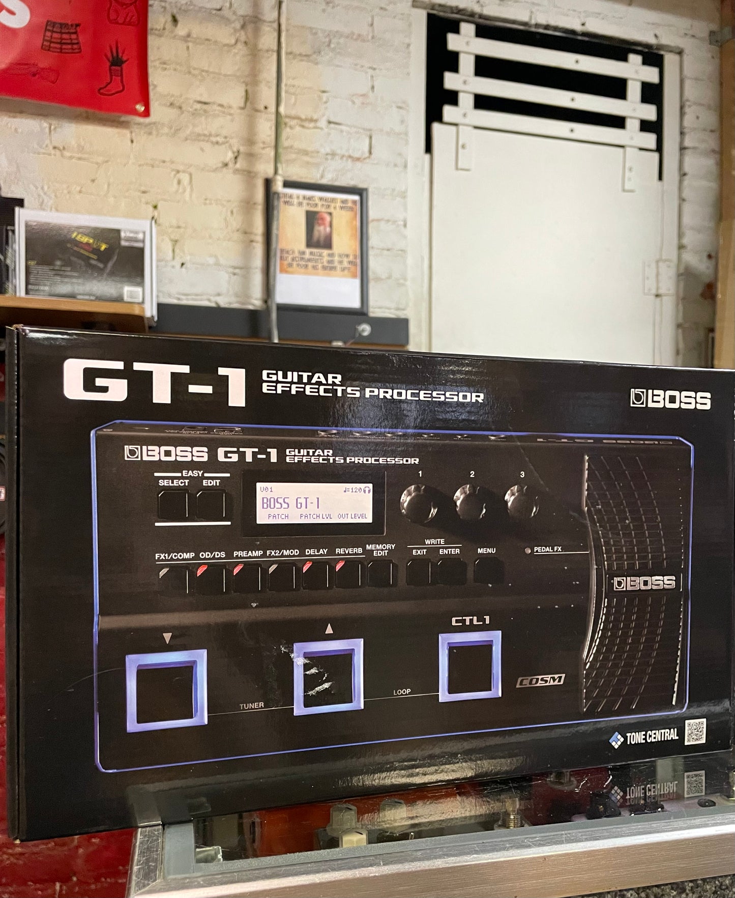 Boss GT-1 Guitar Multi-Effects Processor (NEW)